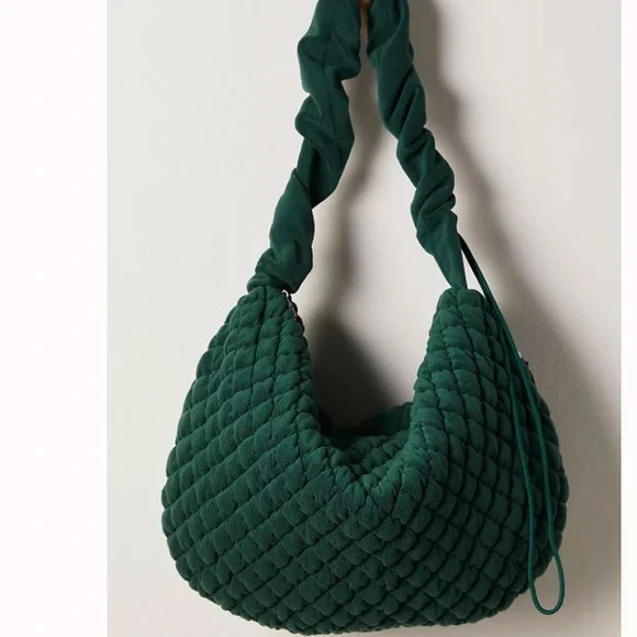 NWT Free People Pucker Up Fleece Carryall - Picture 5 of 8